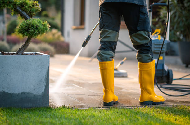 Fence Pressure Washing in Topanga, CA
